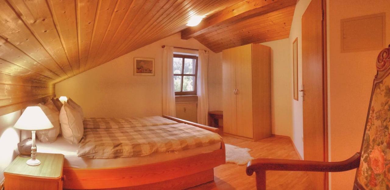 Ferienwohnung Franzi Garmisch-Partenkirchen Exterior photo