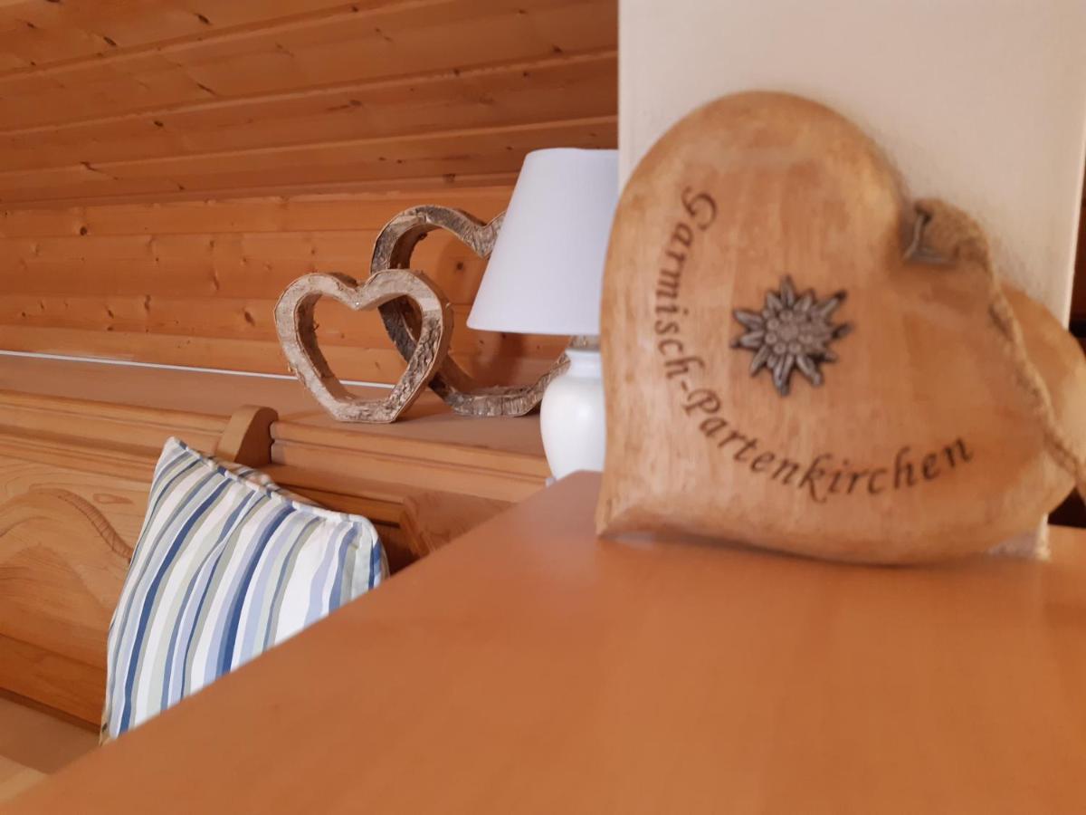 Ferienwohnung Franzi Garmisch-Partenkirchen Exterior photo